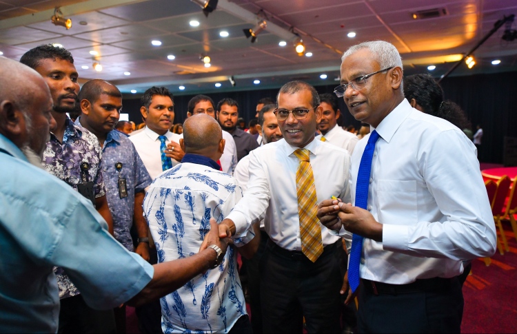 އަޅުގަނޑުމެން ވެރިކަމުގެ ލައްޒަތުގައި ނޫޅޭނަން: ނަޝީދު