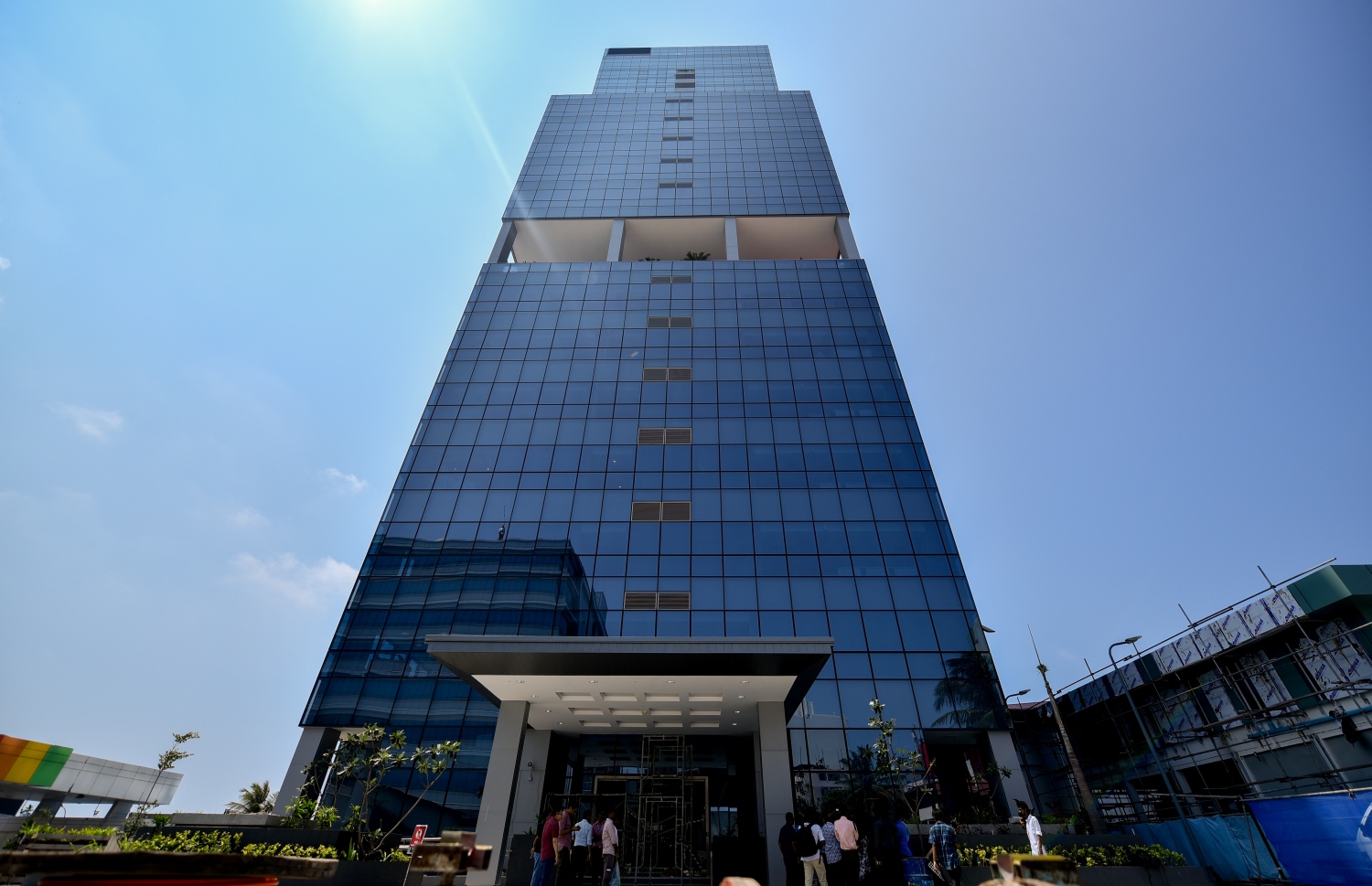 ދަރުމަވަންތަ ހޮސްޕިޓަލް: އެތަން އިމާރާތް ކުރަން ޝެންހުއާ ކުންފުންޏާ ހަވާލުކުރީ އެފަދަ އިމާރާތް އެޅޭ އަގަށް ވުރެން އެތައް ގުނައެއް ބޮޑުކޮށް..---ފޮޓޯ: އަހުމަދު ނިޝާތު/މިހާރު