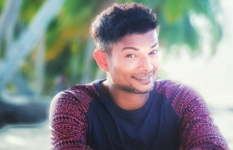 ސީޒަން: އޭނާއަކީ ރާއްޖޭގެ މަޝްހޫރު އެއް ފިލްމީ ތަރި.