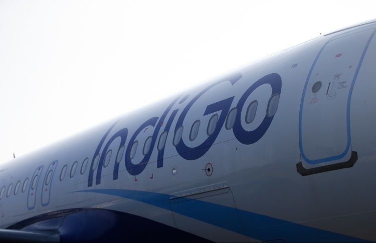 މިއަދު އިންޑިގޯގެ 400 ފްލައިޓް ކެންސަލްވާނެ