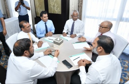 [Bottom Left to Right]: Jumhooree Party leader Qasim Ibrahim, former President Mohamed Nasheed, Vice President Faisal Naseem, President Ibrahim Mohamed Solih, former President Maumoon Abdul Gayoom, and Home Minister Imran Abdulla. FILE PHOTO/MIHAARU