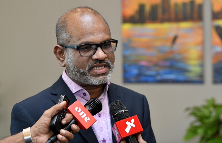 ބަދަލު ހޯދަން ނާޒިމް ހުށަހެޅި މައްސަލަ ބަލައެއްނުގަތް