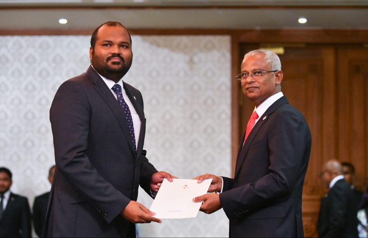 ހަޑިހުތުރު ވާހަކަތައް ރަނގަޅުވީތަ؟