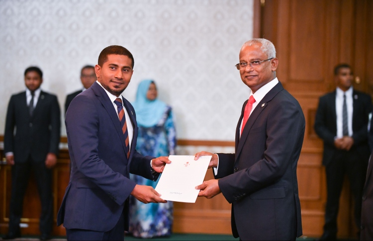 މައްސަލައެއް ނެތްކަމަށް އޭސީސީން ކުރިން އެންގި:މަހްލޫފް