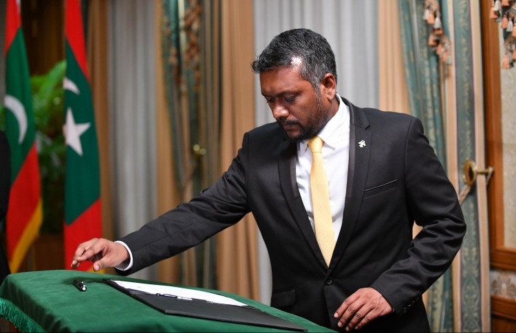 މިނިމަމް ވޭޖާ ބެހޭ ބޯޑެއް އުފައްދަން އެދިވަޑައިގެންފި