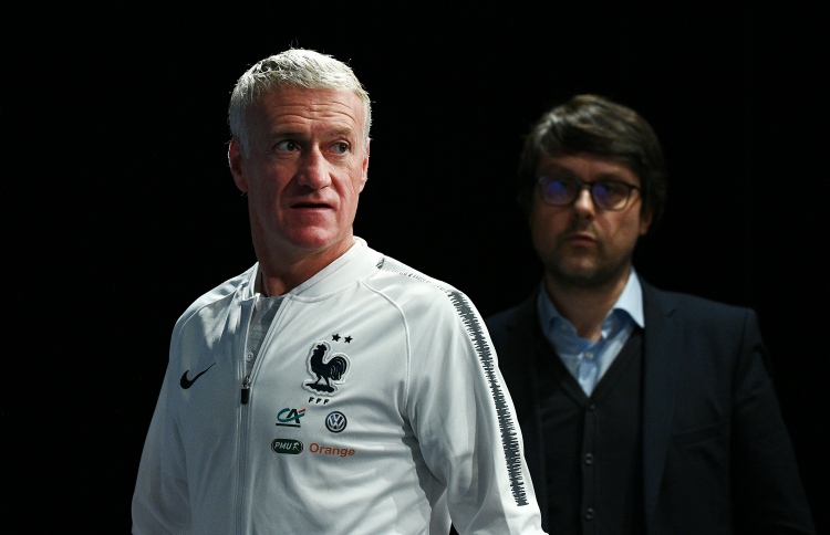 ފްރާންސް މާޔޫސްވާން ޖެހޭ ސަބަބެއް ނެތް: ޑެޝޯމްޕްސް