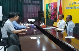 Former President Mohamed Nasheed meets with the Chinese Ambassador to the Maldives, Zhang Lizhong, at MDP Office. PHOTO/MDP