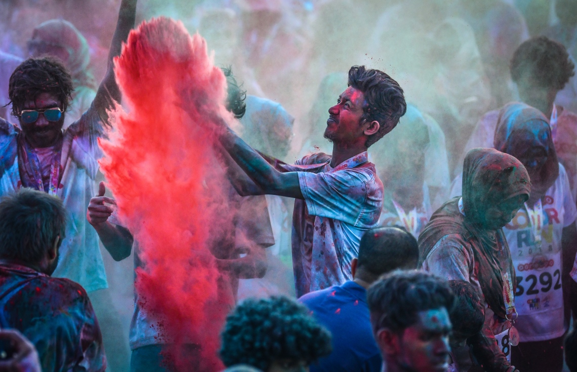 ހުޅުމާލެ: ނޮވެމްބަރު 23، 2018- އުރީދޫން މި އަހަރު ބޭއްވި ކަލާ ރަންގެ ތެރެއިން: މި ހަރަކާތުގައި 3،000 އެއްހާ މީހުން ބައިވެރިވި.---ފޮޓޯ: ނިޝާން އަލީ/މިހާރު