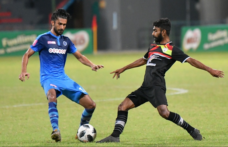 ނިއު ބަލިކޮށް އީގަލްސް ގަދަ ތިނެއް ކަށަވަރުކޮށްފި