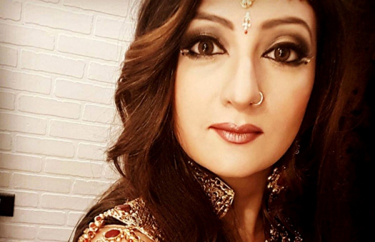 "ކުމްކުމް" އިން ވިދައިލި ބަތަލާ ޖޫހީ.