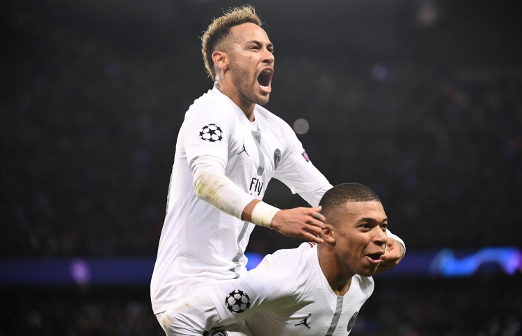 ޕީއެސްޖީން ލިވަޕޫލް ހާސްކޮށްލައިފި