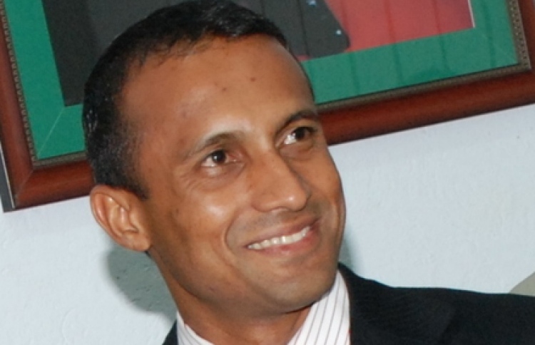 އެމްސީ ހަމީދަށް އަލުން ވަޒީފާ ދޭން ހުކުމްކޮށްފި