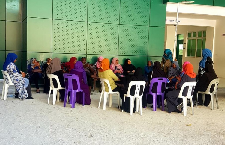 އުޖޫރަ ބޮޑުނުކޮށްގެން ޕޭޕަރު މާކް ކުރުން ހުއްޓާލައިފި