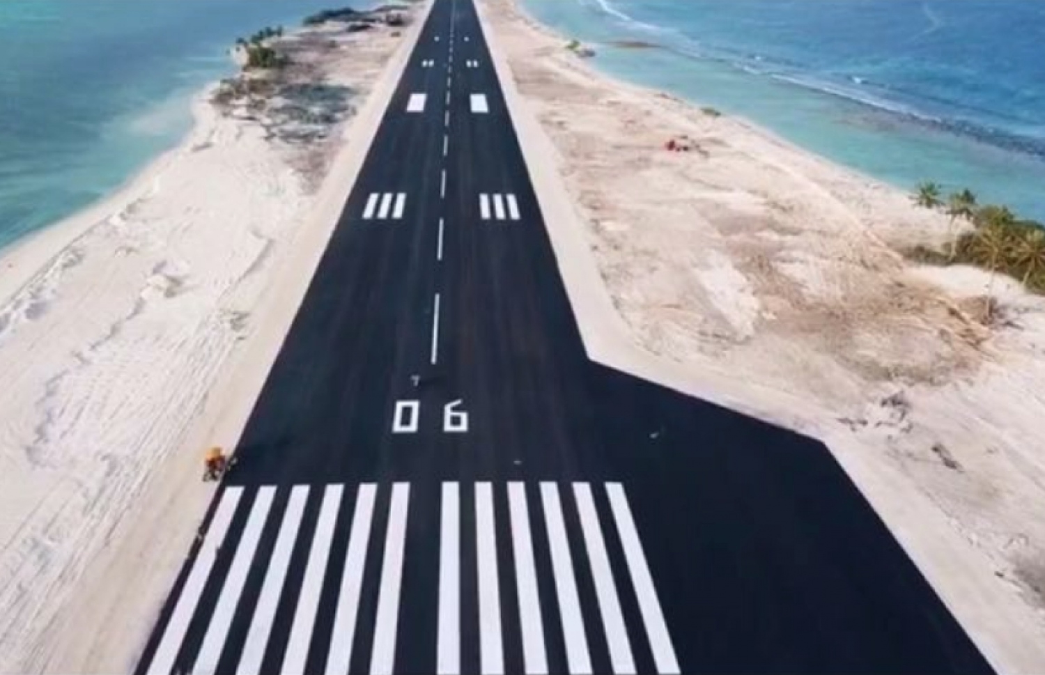 މާފަރުގައި އެޅި 2.2 ކިލޯ މީޓަރުގެ ދިގު ރަންވޭ.