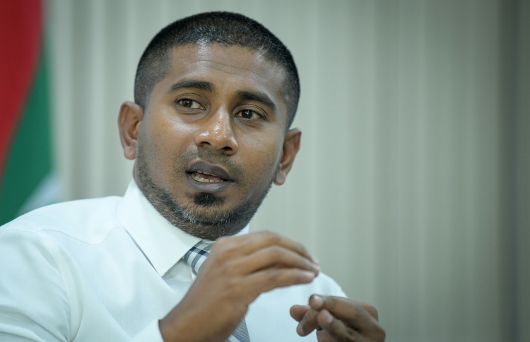 މަހުލޫފްގެ ސަސްޕެންޝަން އުވާލައިފި