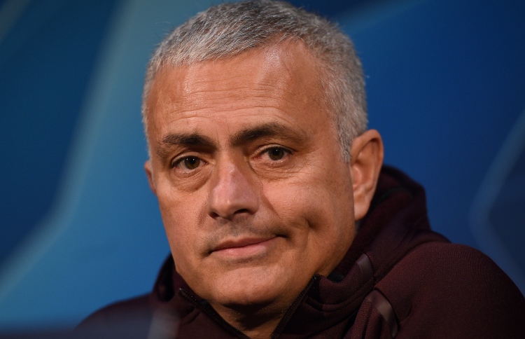 ގަދަ ހަތަރަކާ މެދު މޮރީނިއޯގެ ރާގު ބަދަލުވެއްޖެ