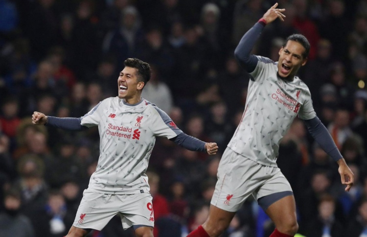 ލިވަޕޫލަށް މުހިއްމު މޮޅެއް، ޓޮޓެންހަމުން ފައިދާނަގައިފި