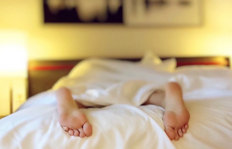 މާ ގިނައިން ނިދުމުން ވެސް ފުރާނަ އަށް ނުރައްކާ