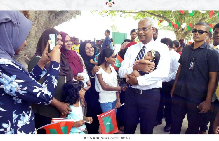 ރައީސް އުކުޅަހަށް ވަޑައިގެންފި