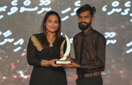 Nazim Hassan wins Most Promising Journalist Award / PHOTO: MIHAARU