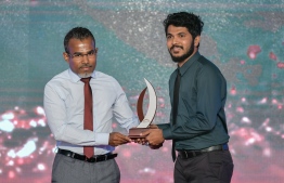 Azzam AliFulhu (Mihaaru) wins Journalism Award for Sports Category / PHOTO: MIHAARU