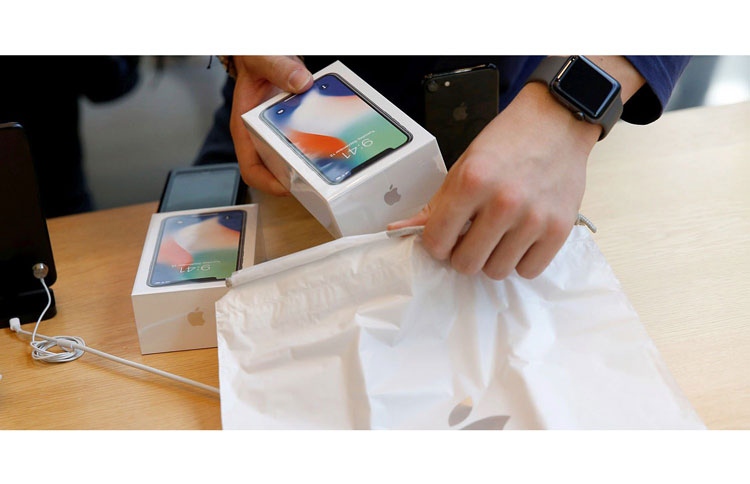 ޗައިނާގައި އައިފޯން ވިއްކުން މަނާކޮށްފި