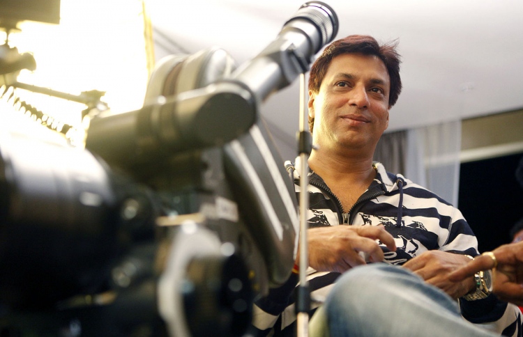 މަދޫރު: އޭނާ ވަނީ "ތައިމޫރު" ގެ ނަމުގައި ފިލްމެއް ރަޖިސްޓްރީކޮށްފައި.