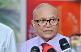 Former President Maumoon Abdul Gayoom speaks to the press. PHOTO/MIHAARU