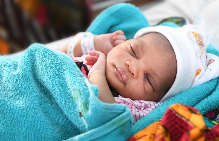 އާ އަހަރު އެންމެ ގިނަ ކުދިން އުފަންވީ އިންޑިއާގައި