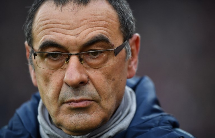 ނަޕޯލީ މެޗުގައި ސާރީ ބެންޗުން ފެނިދާނެ