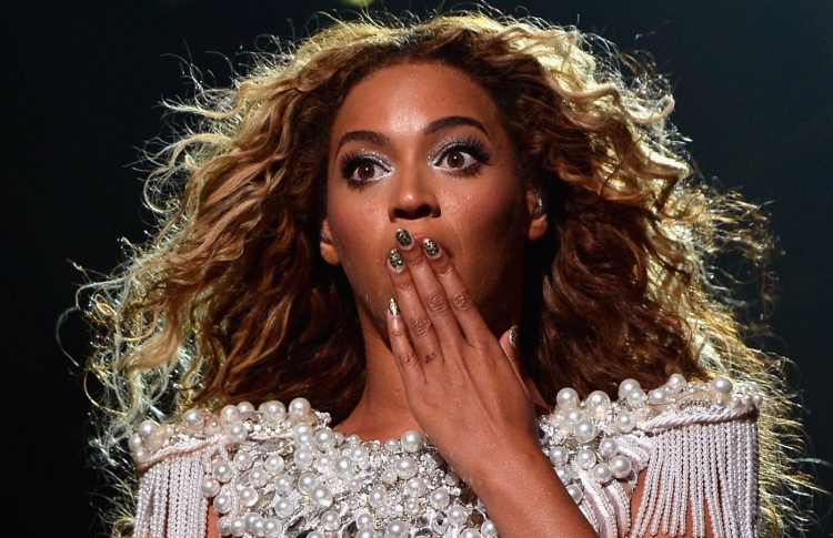 ހަ އަހަރު ފަހުން ބިޔޯންސޭގެ އާ އަލްބަމަށް ތާރީހެއް