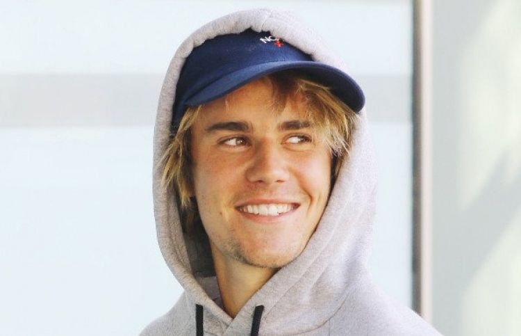 ޖަސްޓިން ބީބާ ފަސް ވަނަ އަލްބަމް އަންނަނީ