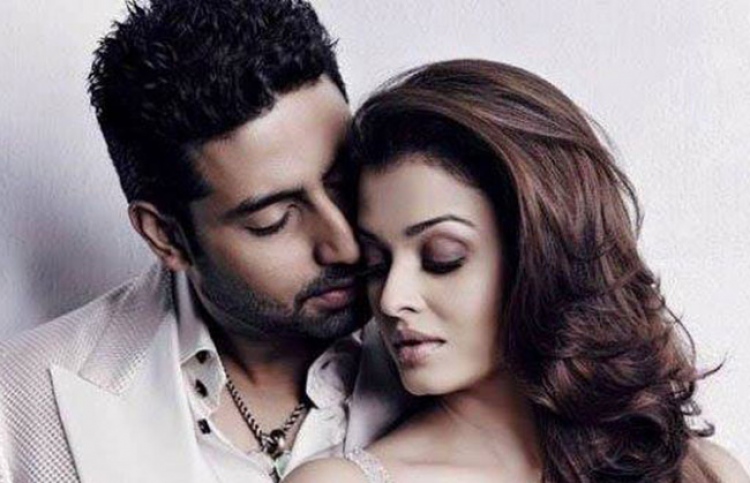 އައިޝްވާރިޔާ އާއި އަބީޝެކް: ދެ ތަރިން "ގުލާބްޖާމޫ" އިން ވަކިވެފައިވާ ކަމަށްވޭ.