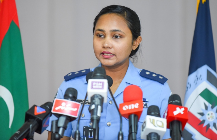 ޕޮލިސް މީޑީއާ ގްރޫޕުން ނޫސްވެރިއަކު ބޭރުކޮށްފި