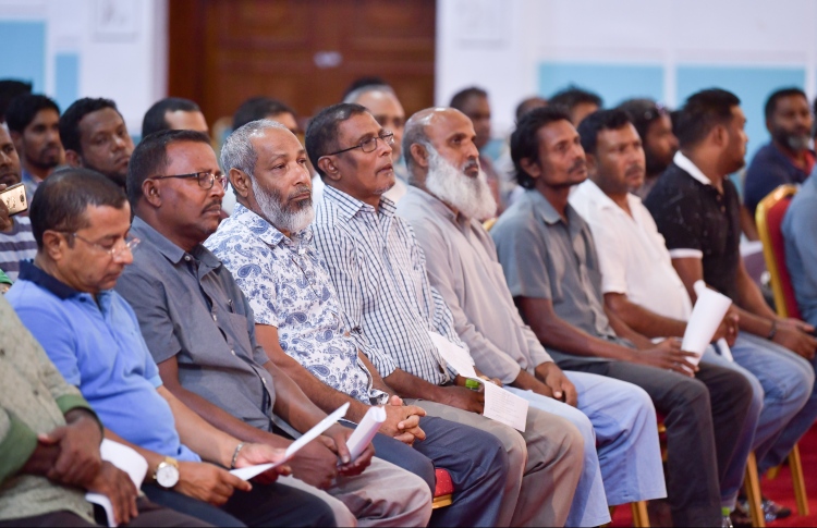ޓެކްސީ ދަތުރުތަކުގެ އަގު ކަނޑައެޅުމަށް ހިޔާލު ހޯދަނީ