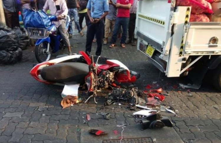 އެކްސިޑެންޓްވި 17 އަހަރުގެ ކުއްޖާ މަރުވެއްޖެ