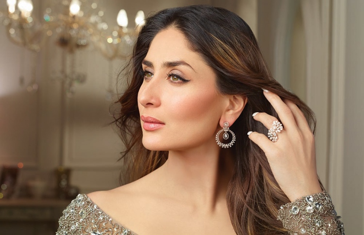 ކަރީނާ: އޭނާ ސިޔާސީ ދާއިރާ އަށް ނުކުންނަން އުޅޭ ވާހަކަ ދޮގު ކުރޭ.