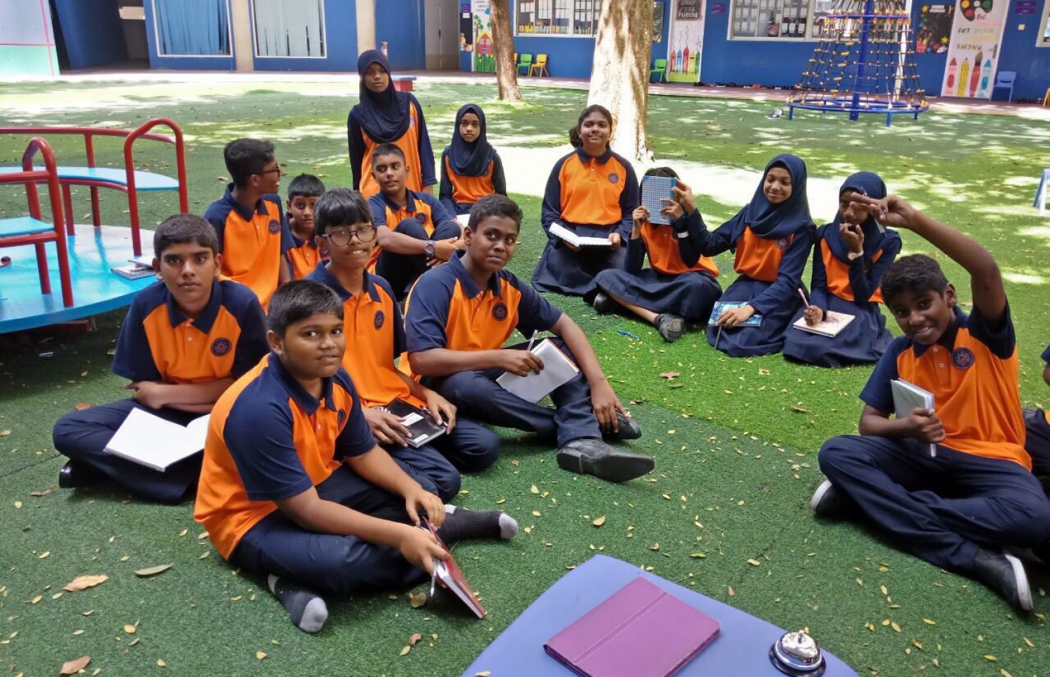 ބްރައިޓްވޭ އިންޓަނޭޝަނަލް ސްކޫލުގެ ދަރިވަރުންތަކެއް: ސަރުކާރުގެ އެހީތެރިކަން އިންޓަނޭޝަނަލް ސްކޫލްތަކަށް ވެސް ބޭނުންވޭ -- ފޮޓޯ: ބްރައިޓްވޭ އިންޓަނޭޝަނަލް ސްކޫލު