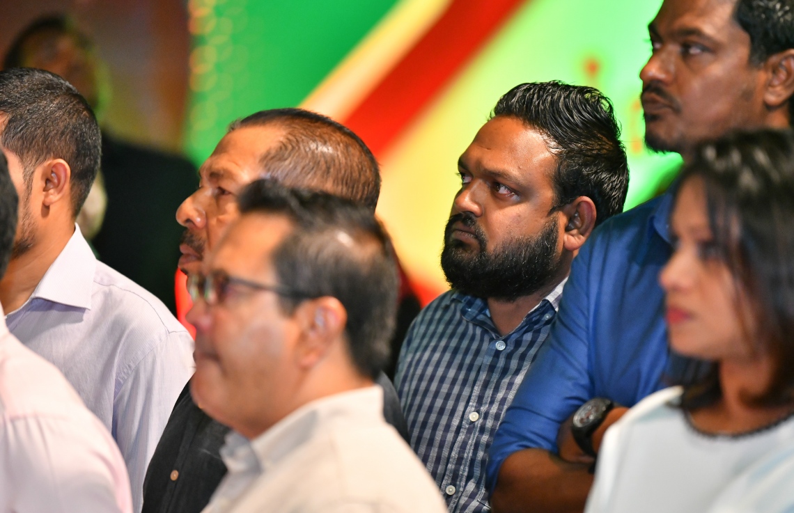 ވިލިމާލެ: ޖެނުއަރީ 24، 2019- އަންނަ އޭޕްރީލް މަހު ބާއްވާ ރައްޔިތުންގެ މަޖިލިހުގެ އިންތިޚާބުގައި ވިލިމާލެ ދާއިރާ އަށް ޖުމްހޫރީ ޕާޓީގެ ޓިކެޓުގައި ވާދަކުރައްވާ ކުރީގެ ނައިބު ރައީސް ޑރ. މުހައްމަދު ޖަމީލް އަހުމަދުގެ ކެމްޕެއިން ރަސްމީކޮށް ފެށުމުގެ ހަފުލާގެ ތެރެއިން.---ފޮޓޯ: އަހުމަދު ނިޝާތު/މިހާރު