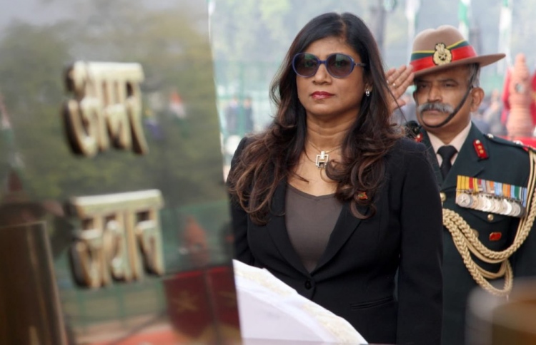 މިނިސްޓަރު މާރިޔާ ވެސް މަޖިލިހަށް ހާޒިރު ކުރަނީ