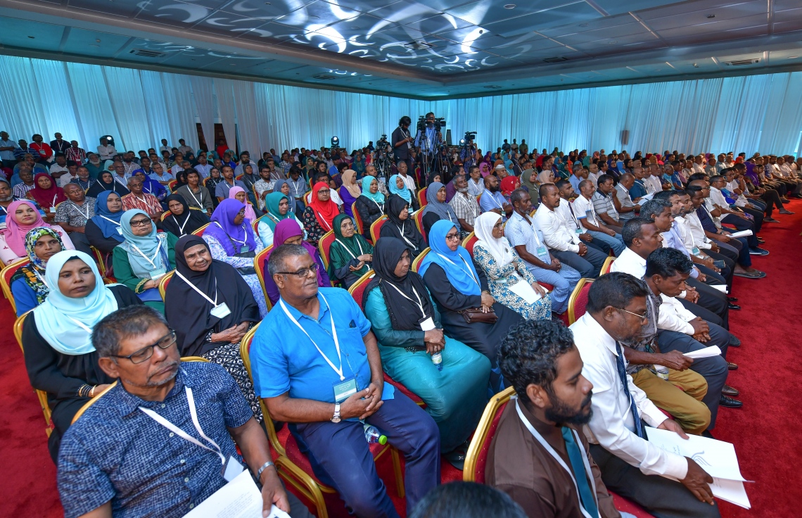 މާލެ: ޖެނުއަރީ 27، 2019- ޕީޕަލްސް ނެޝެނަލް ކޮންގްރެސް (ޕީއެންސީ) އުފެއްދުމަށް ދަރުބާރުގޭގައި ބޭއްވި ޖަލްސާ ގައި ބައިވެރިވި ބައެއް މީހުން.---ފޮޓޯ: ނިޝާން އަލީ/މިހާރު