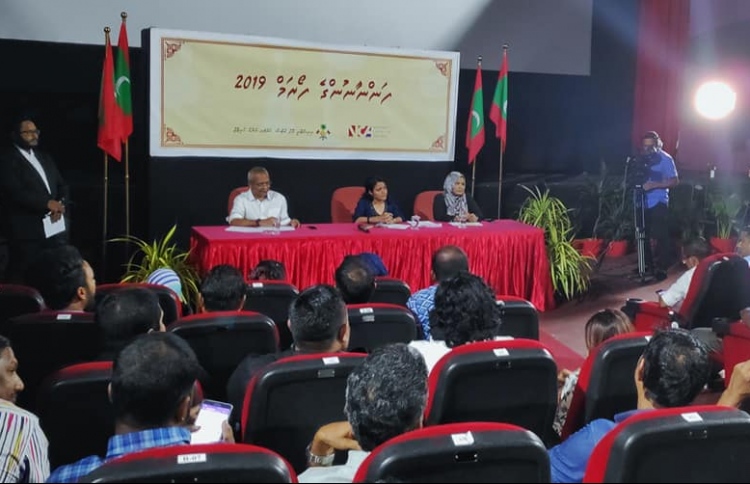 ފިލްމީ ދާއިރާގެ ދަތިތައް މިނިސްޓަރަށް