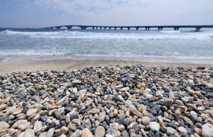 ރާޅުގަނޑަށް ހިލަ އަރައި ކަޅުކޮށްލައިފި