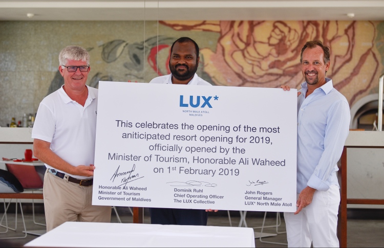 ލަކްސް ރިސޯޓަކީ ތަފާތު ޕްރޮޑަކްޓެއް:އަލީ ވަހީދު