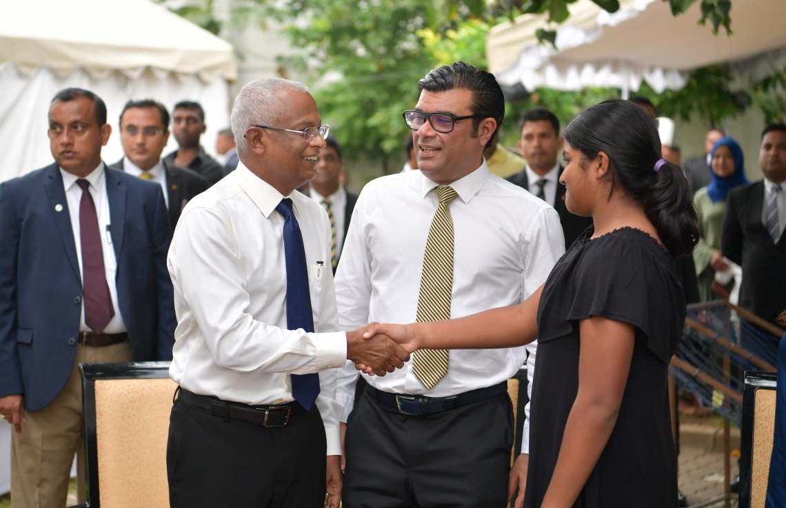 ކޮލަމްބޯ، ފެބްރުއަރީ 3، 2019: ސްރީ ލަންކާގައި އުޅޭ ދިވެހިންނާއި ރައީސް އިބްރާހިމް މުހައްމަދު ސޯލިހް މިއަދު ބައްދަލު ކުރައްވަނީ.  --ފޮޓޯ:ރައީސް އޮފީސް