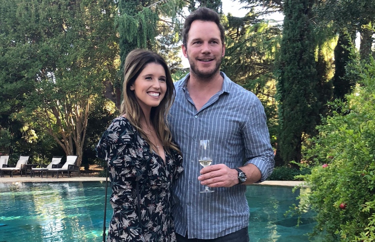 ކްރިސް އާއި ކެތުރީން: ދެ މީހުން އެންގޭޖްވީ މިދިޔަ މަހު.