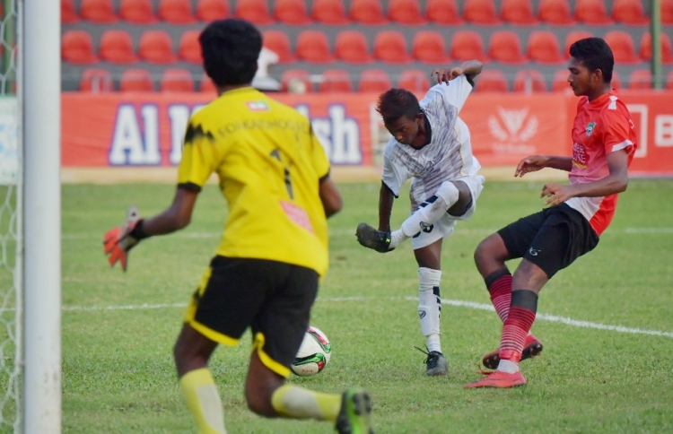 ފޯކައިދޫ އަތުން ފަހަތުން އަރައި ޓީސީ މޮޅުވެއްޖެ