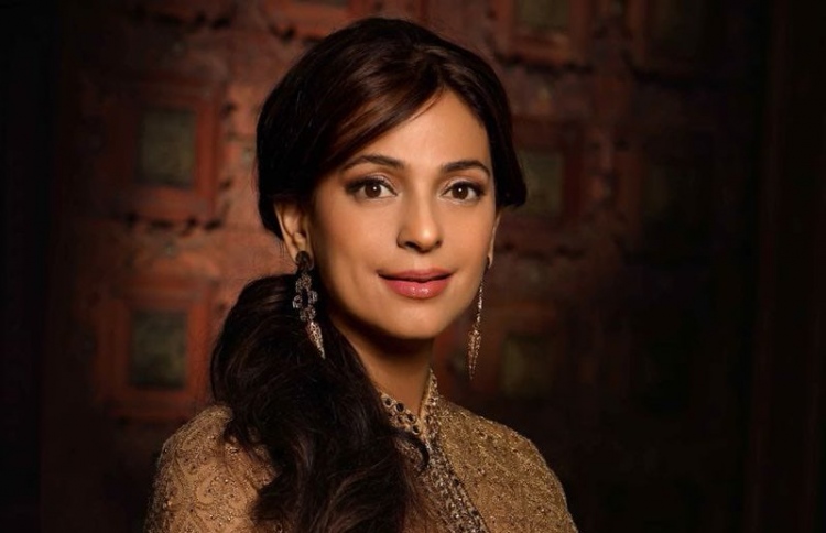 ޖޫހީ ޗާވްލާ ރިޝީ ކަޕޫރްގެ އިންތިޒާރުގައި