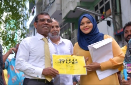 Former President Mohamed Nasheed carrying out campaign activities in preparation of the upcoming parliamentary election. PHOTO: HUSSAIN WAHEED/ MIHAARU
