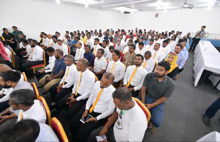 އެންމެ ގިނަ ކެންޑިޑޭޓުން ވާދަކުރަނީ މާފަންނު ހުޅަނގަށް